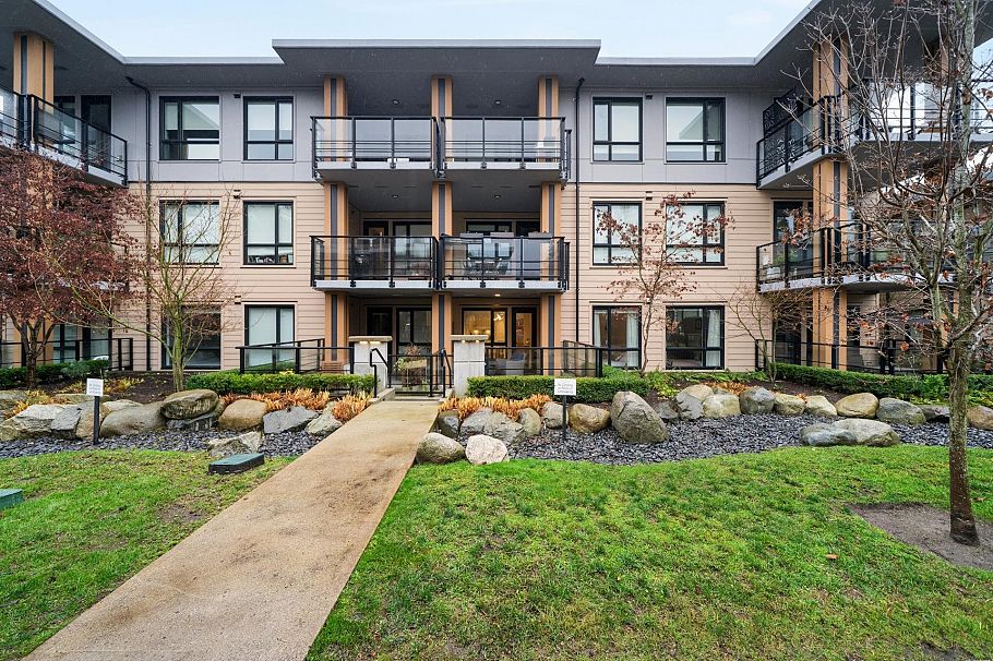 201 3220 Connaught Crescent North Vancouver, BC - 18