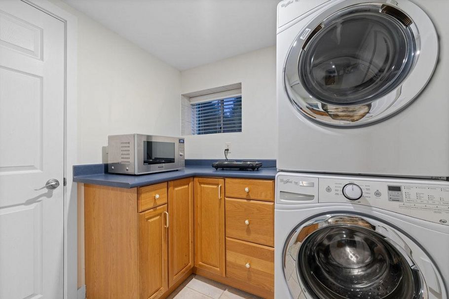 1436 Grand Boulevard North Vancouver, BC - 37