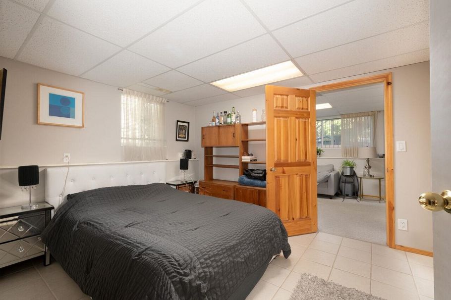 2155 W 15th Avenue Vancouver, BC - 17