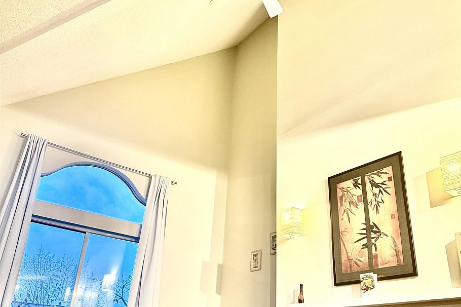 304 592 W 16th Avenue Vancouver, BC - 11