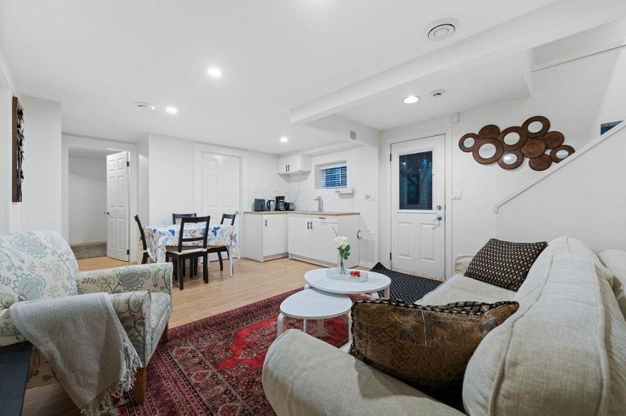 1436 Grand Boulevard North Vancouver, BC - 28