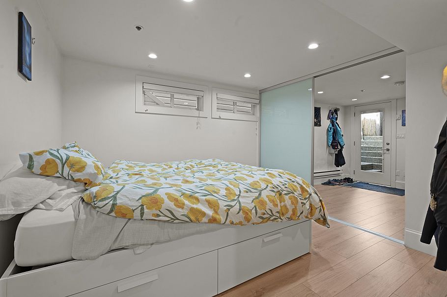 508 Hawks Avenue Vancouver, BC - 29