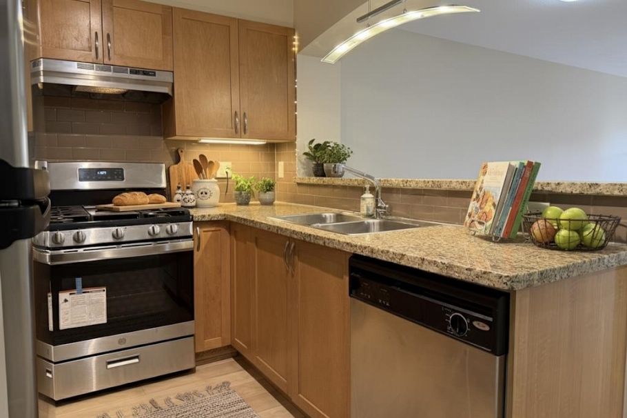 302 2388 Western Parkway Vancouver, BC - 6