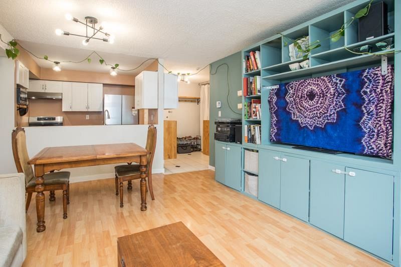 106 1040 E Broadway Street Vancouver, BC - 4