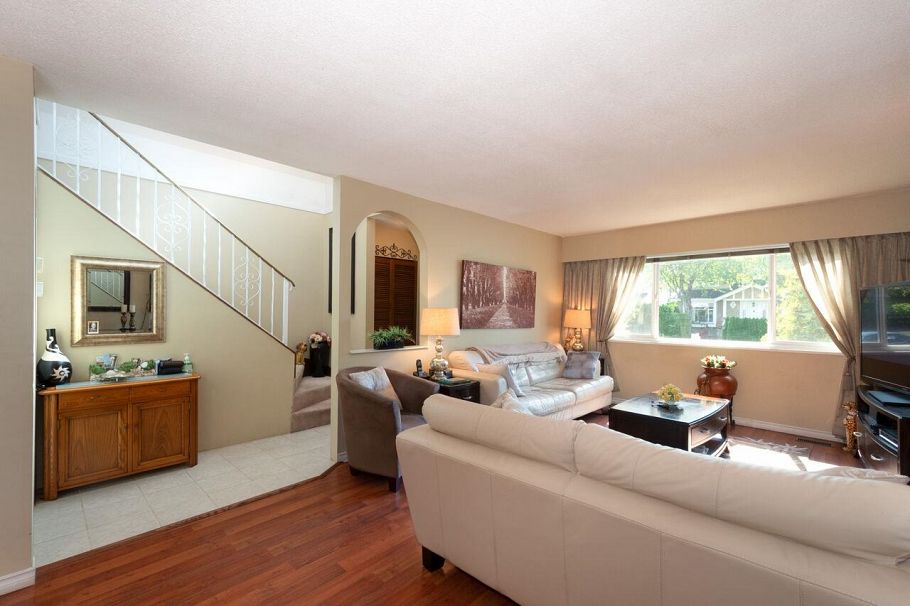 2155 W 15th Avenue Vancouver, BC - 3