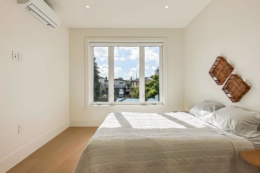 2919 Charles Street Vancouver, BC - 13