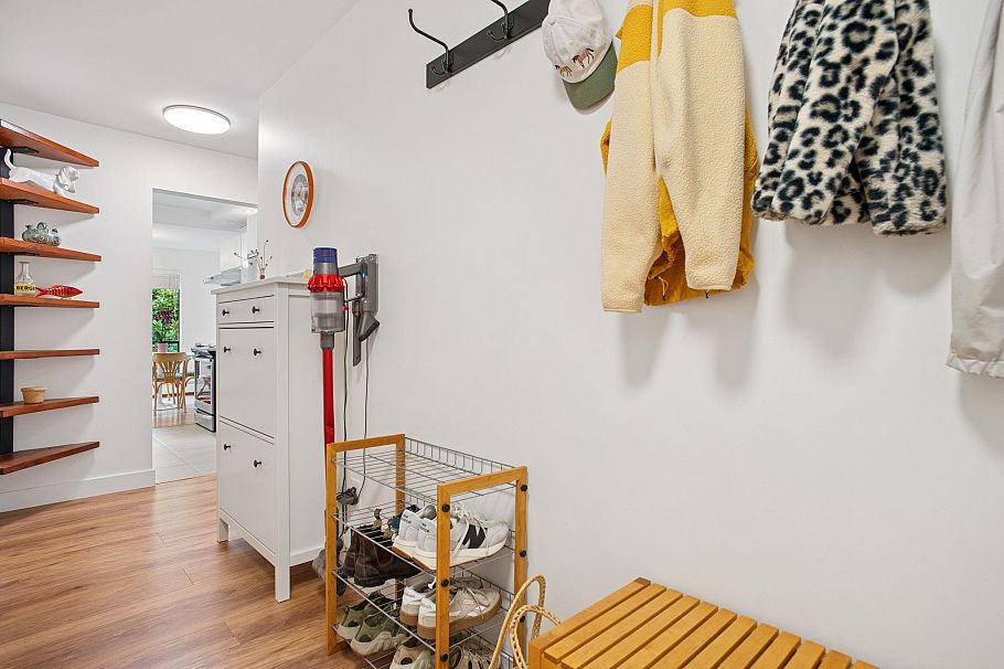 303 2277 Mcgill Street Vancouver, BC - 2