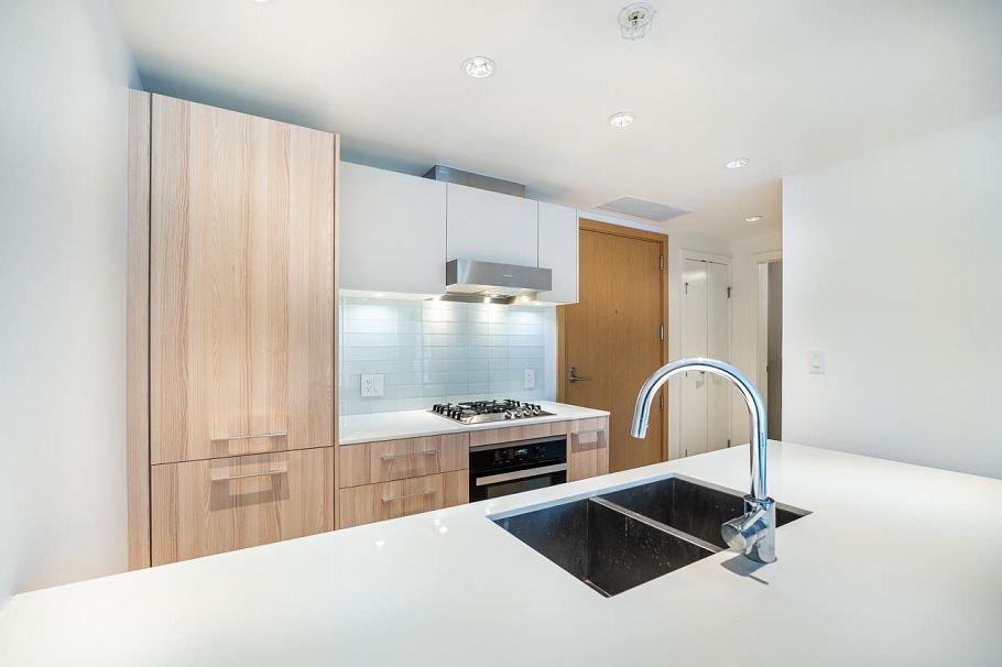 1601 2220 Kingsway Vancouver, BC - 8