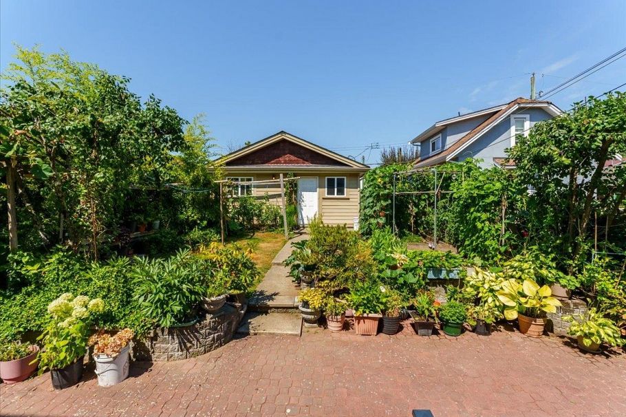 3139 Venables Street Vancouver, BC - 27