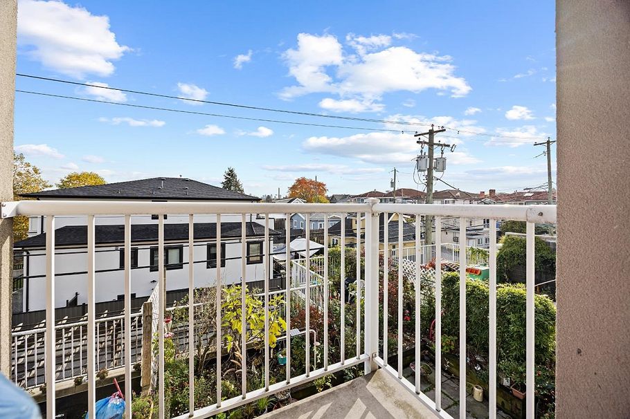 305 2028 E 37th Avenue Vancouver, BC - 21