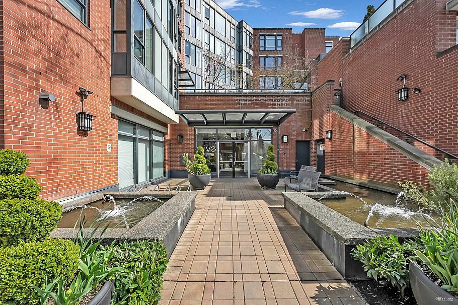 206 3228 Tupper Street Vancouver, BC - 2