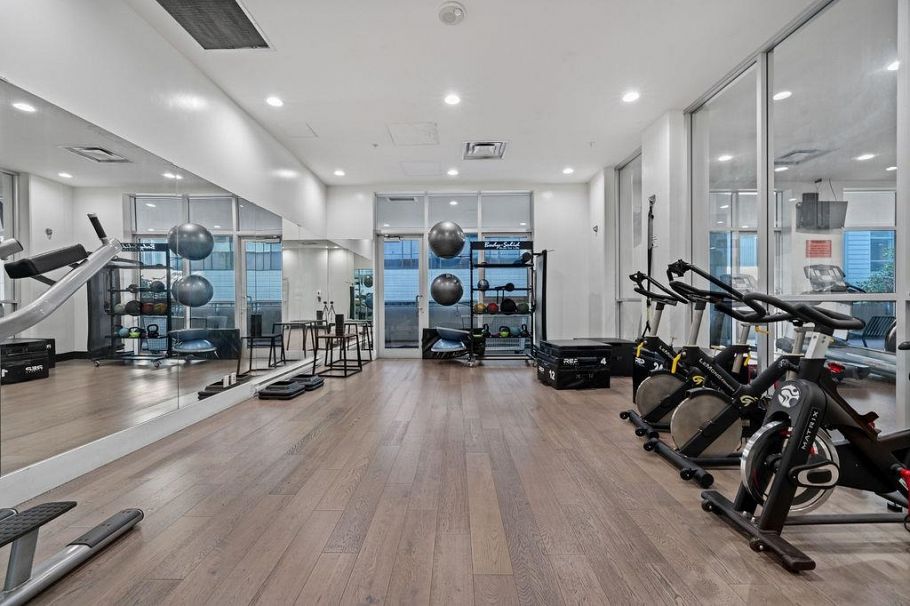 2301 833 Homer Street Vancouver, BC - 17