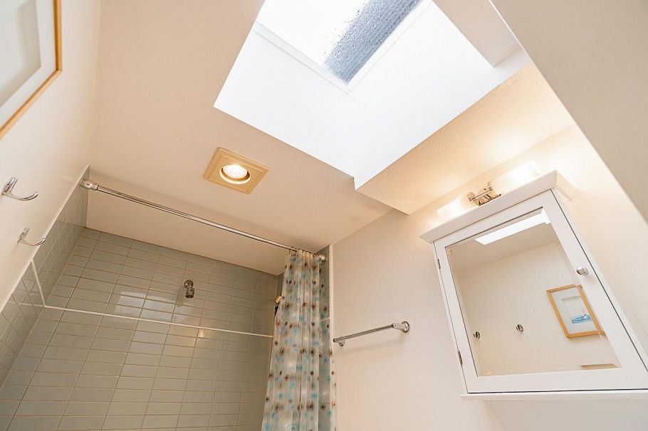 304 592 W 16th Avenue Vancouver, BC - 24