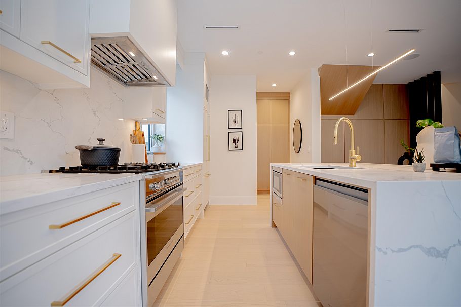 #1 2522 E 15th Avenue Vancouver, BC - 5