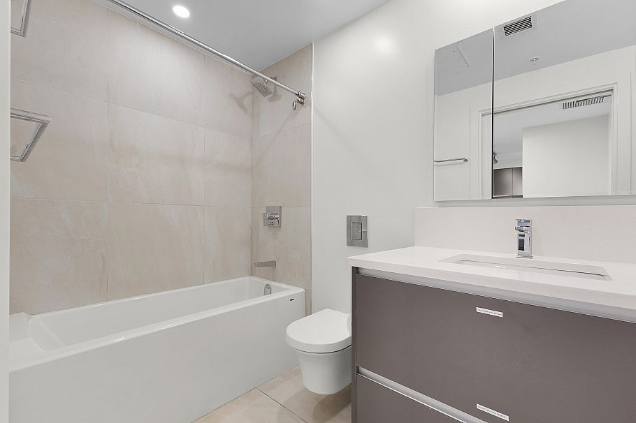 9XX 180 E 2ND, Vancouver BC V5T 0K4 Vancouver, BC - 9