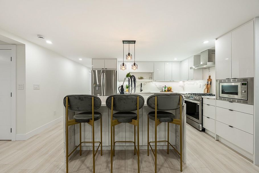 531 Greenway Avenue North Vancouver, BC - 31