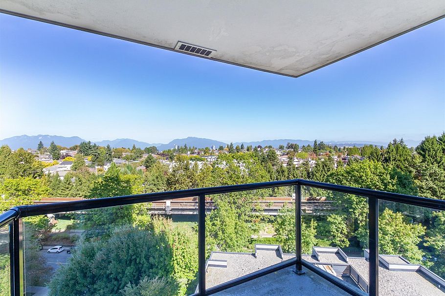 1009 5380 Oben Street Vancouver, BC - 1