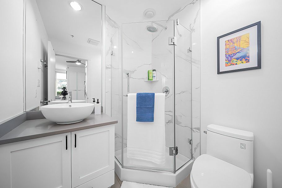 983 Richards Street Vancouver, BC - 12