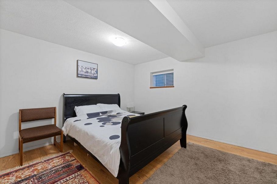 1436 Grand Boulevard North Vancouver, BC - 35