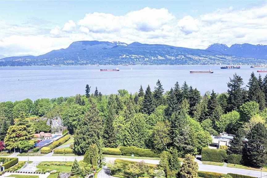 5570 Newton Wynd Vancouver, BC - 1