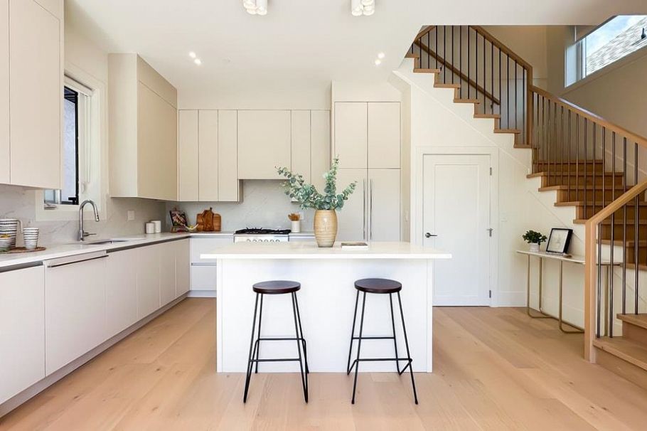 2919 Charles Street Vancouver, BC - 10