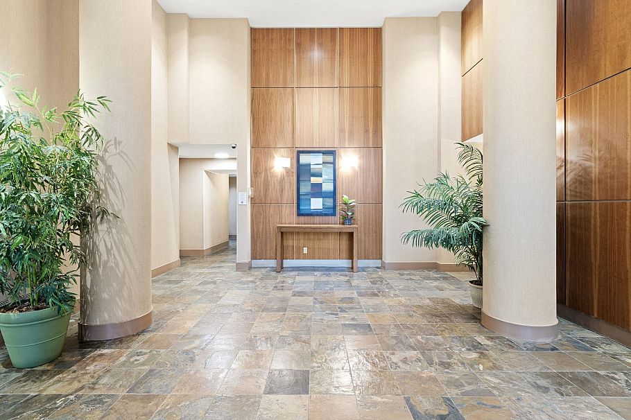 2903 2088 Madison Avenue Burnaby, BC - 1