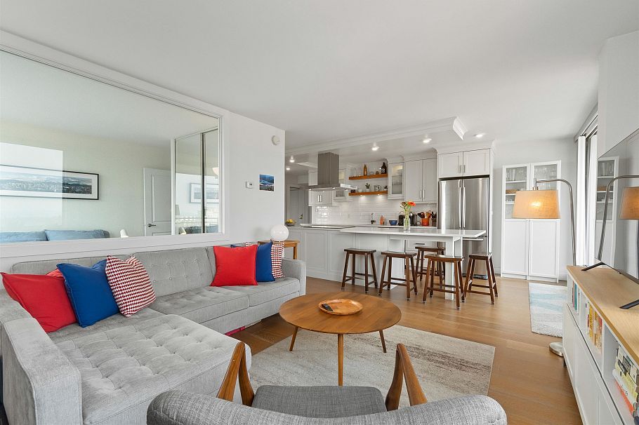 2204 1816 Haro Street Vancouver, BC - 10