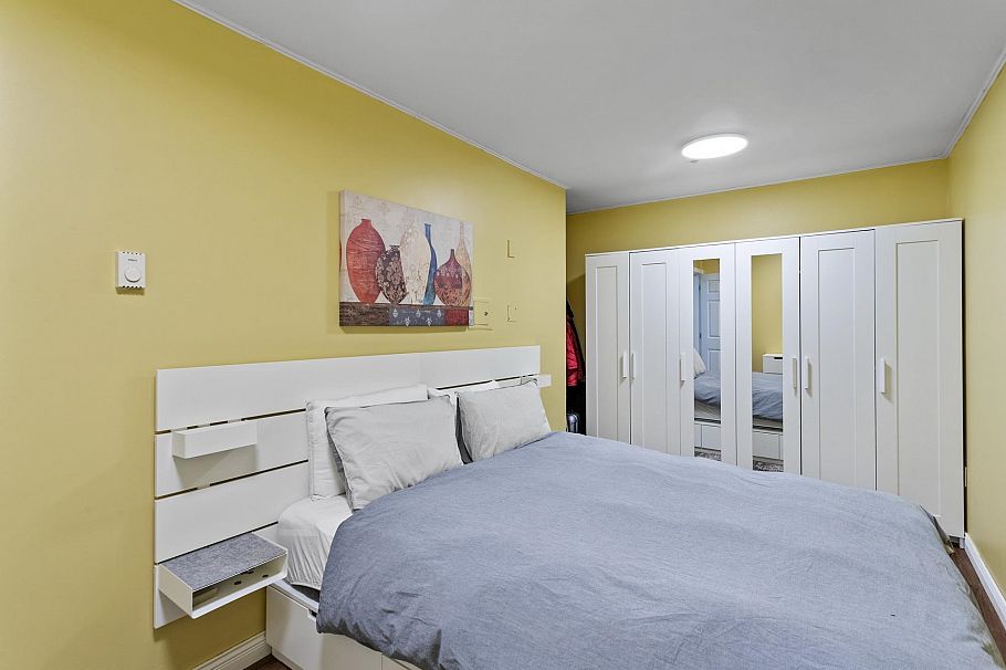 1743 Frances Street Vancouver, BC - 28