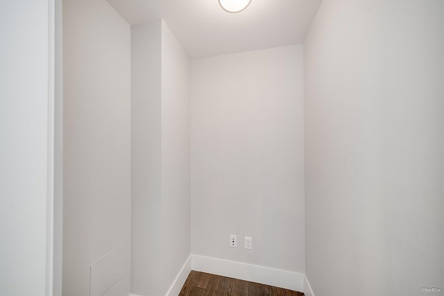 801 538 W 7th Avenue Vancouver, BC - 23