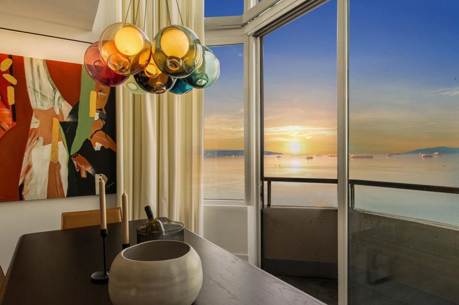 1601 1236 Bidwell Street Vancouver, BC - 1