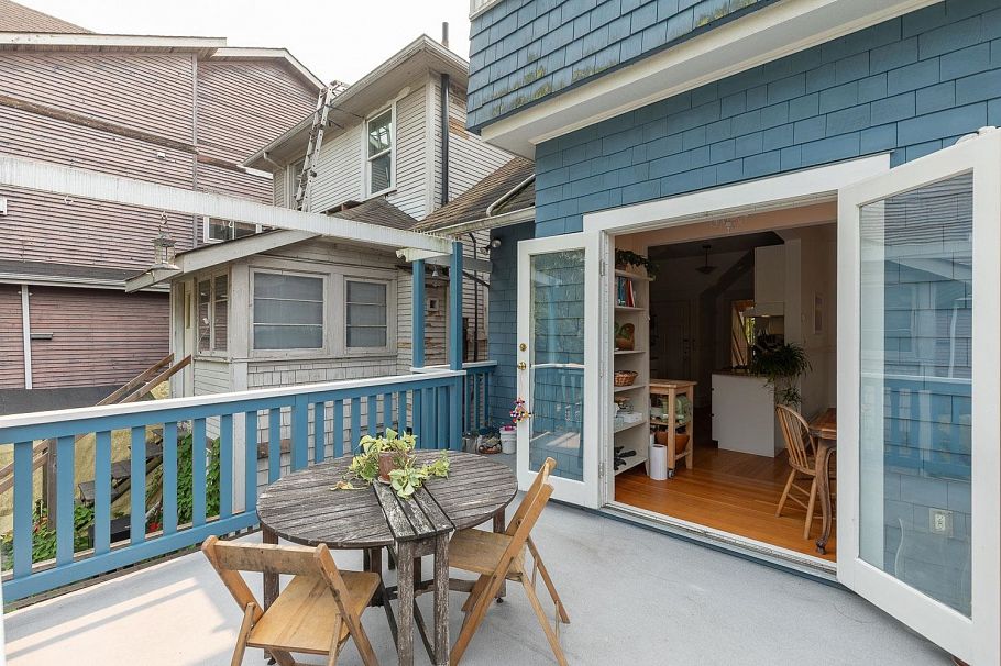 2025 Charles Street Vancouver, BC - 18