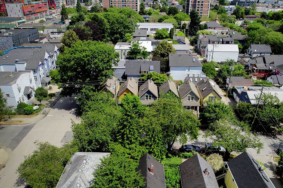 508 Hawks Avenue Vancouver, BC - 36