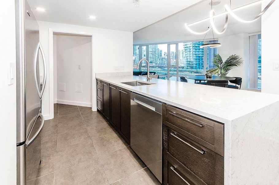 918 COOPERAGE WAY STREET, Vancouver BC V6B 0A7 Vancouver, BC - 13