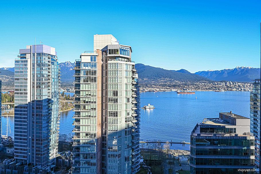 2401 1188 W Pender Street Vancouver, BC - 1