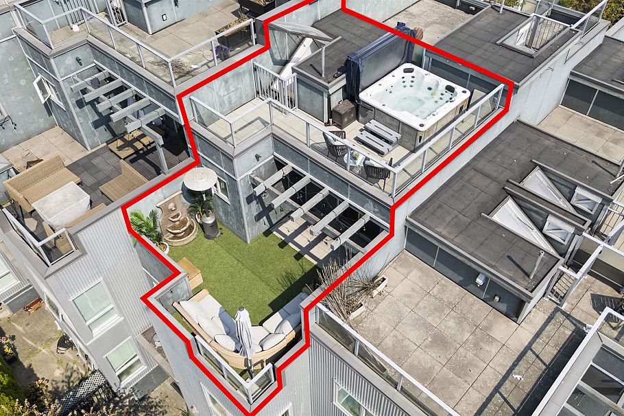 8438 Gladstone Street Vancouver, BC - 32