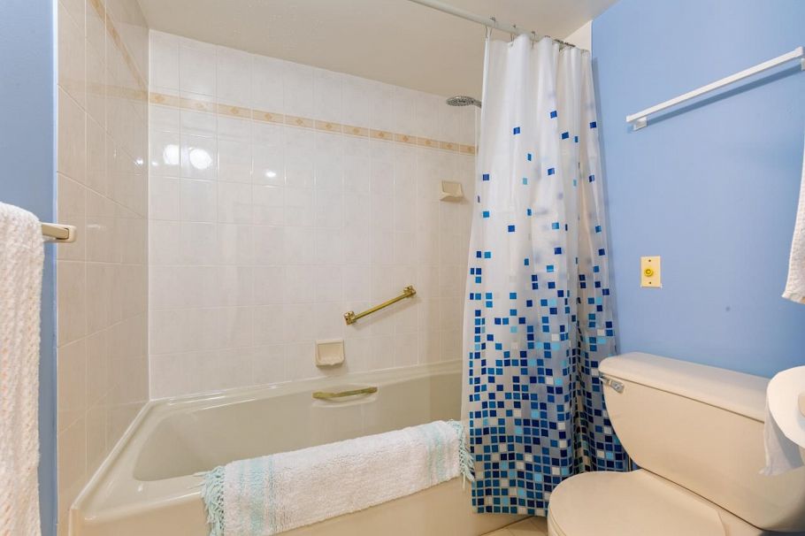 314 121 W 29th Street North Vancouver, BC - 16