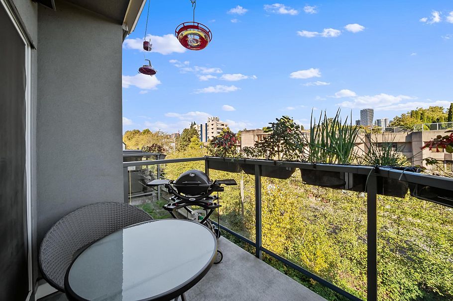 17 1345 W 4th Avenue Vancouver, BC - 15