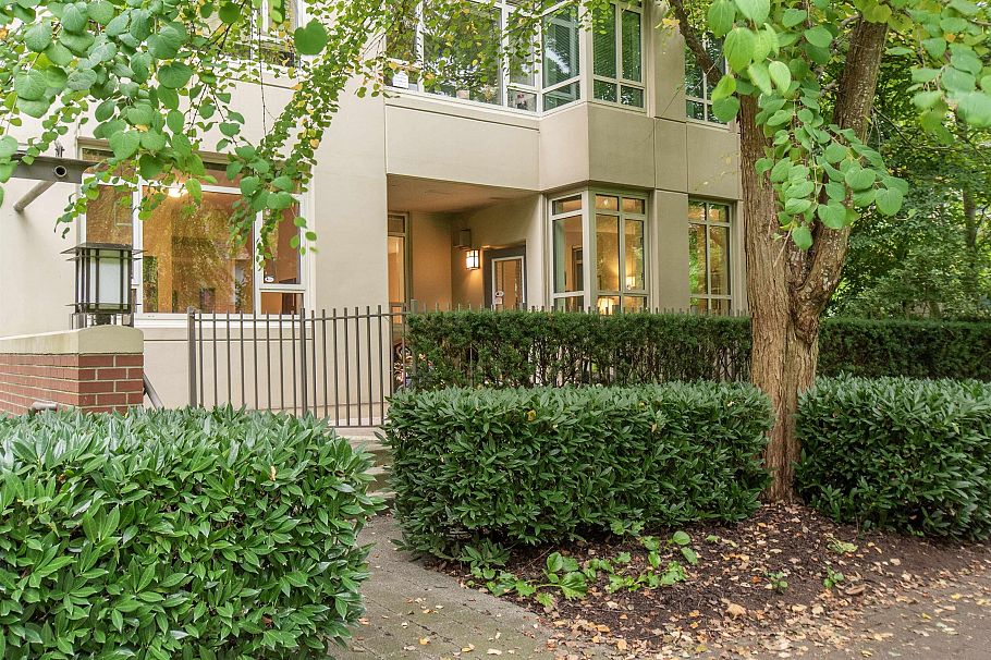 101 2799 Yew Street Vancouver, BC - 1