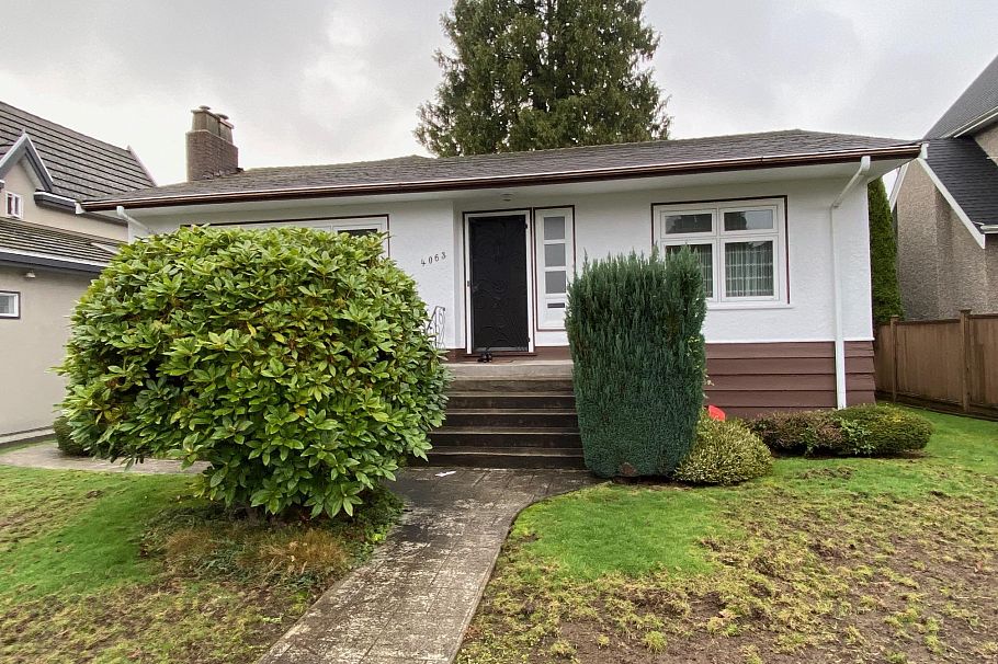 4063 W 40th Avenue Vancouver, BC - 1