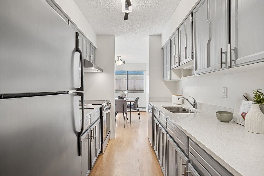 104 2190 W 8th Avenue Vancouver, BC - 14