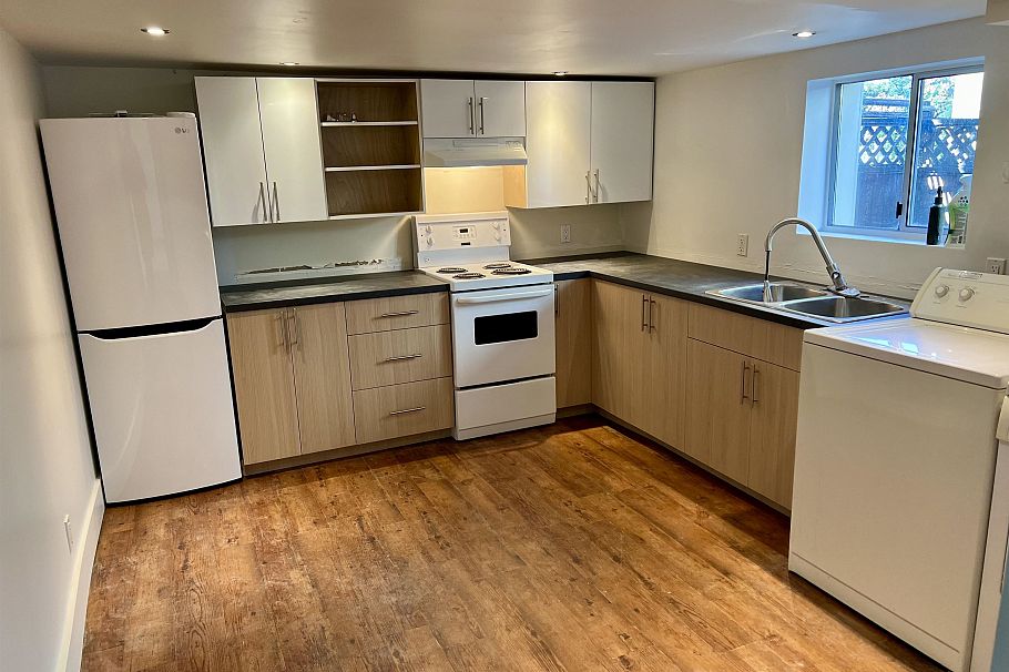 1617 E 36th Avenue Vancouver, BC - 13