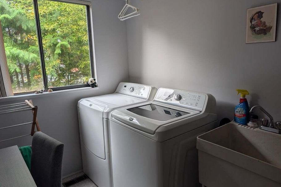 1498 Chamberlain Drive North Vancouver, BC - 15