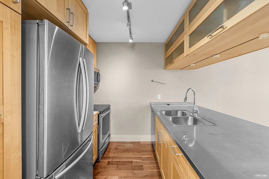 10 744 W 7th Avenue Vancouver, BC - 6