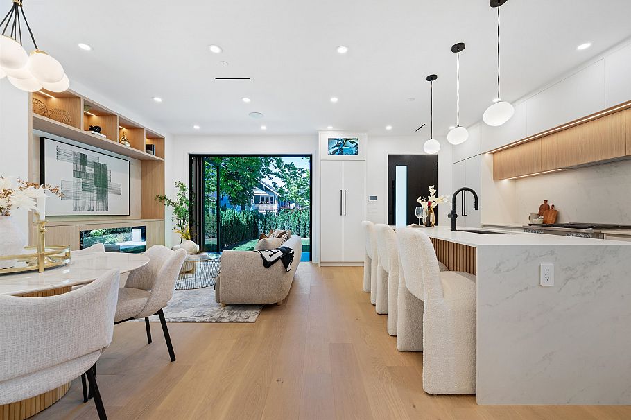 1 2858 W 12th Avenue Vancouver, BC - 8