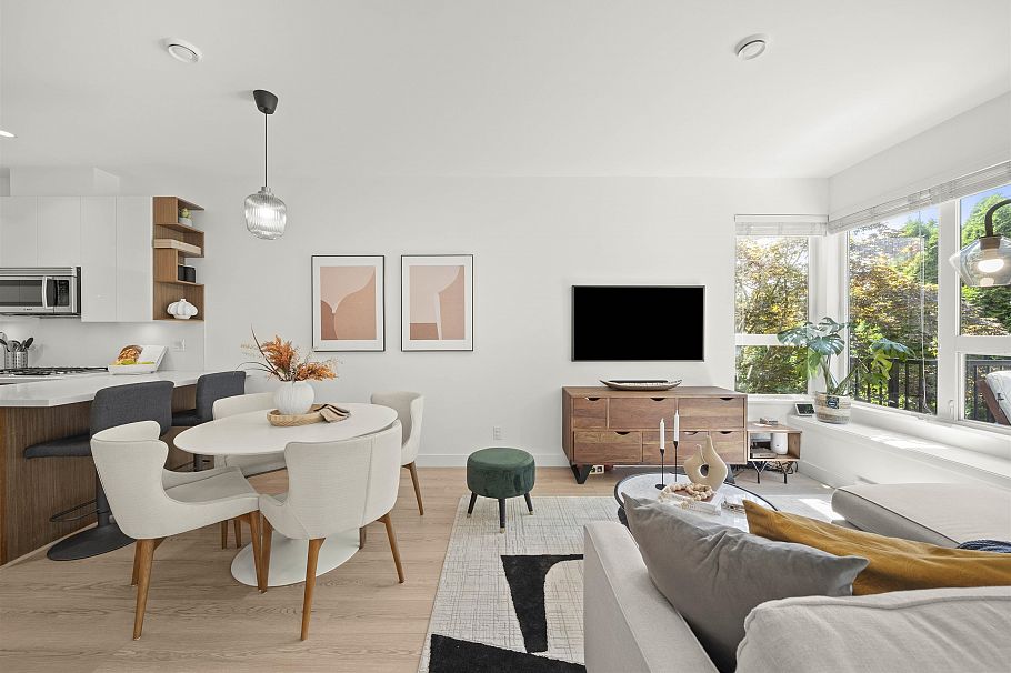 8438 Gladstone Street Vancouver, BC - 3