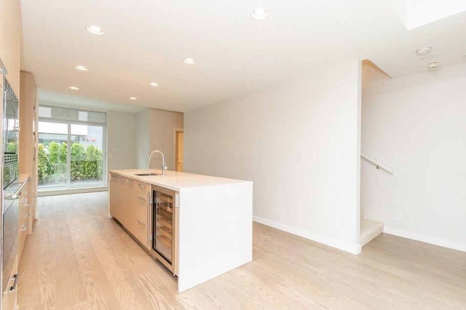 18 3483 Ross Drive Vancouver, BC - 7