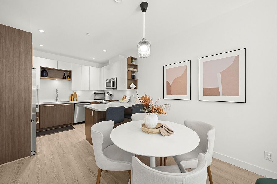 8438 Gladstone Street Vancouver, BC - 14