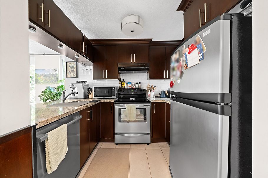 3021 Laurel Street Vancouver, BC - 9