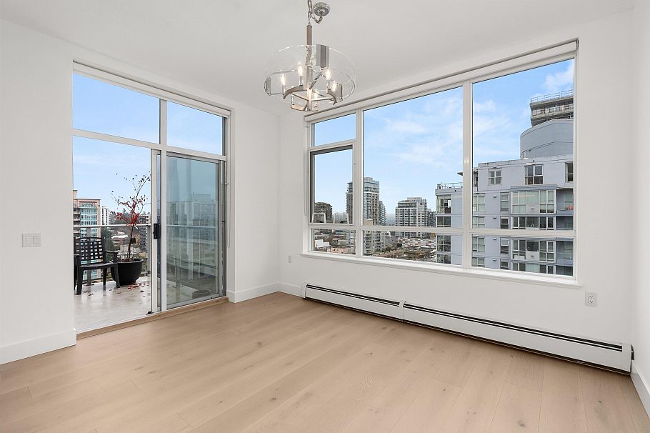 1404 120 W 16th Street North Vancouver, BC - 14