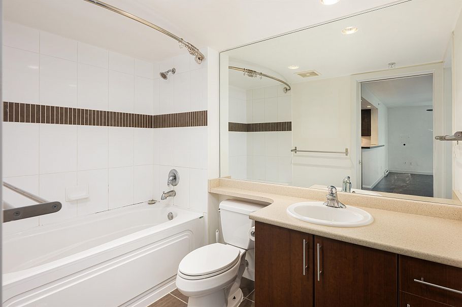 503 125 Milross Avenue Vancouver, BC - 17